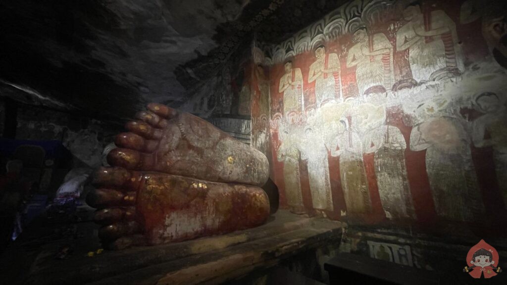 【スリランカ】世界遺産「ダンブッラ石窟寺院」にのぼろう!黄金の洞窟で歴史と静寂に出会う旅