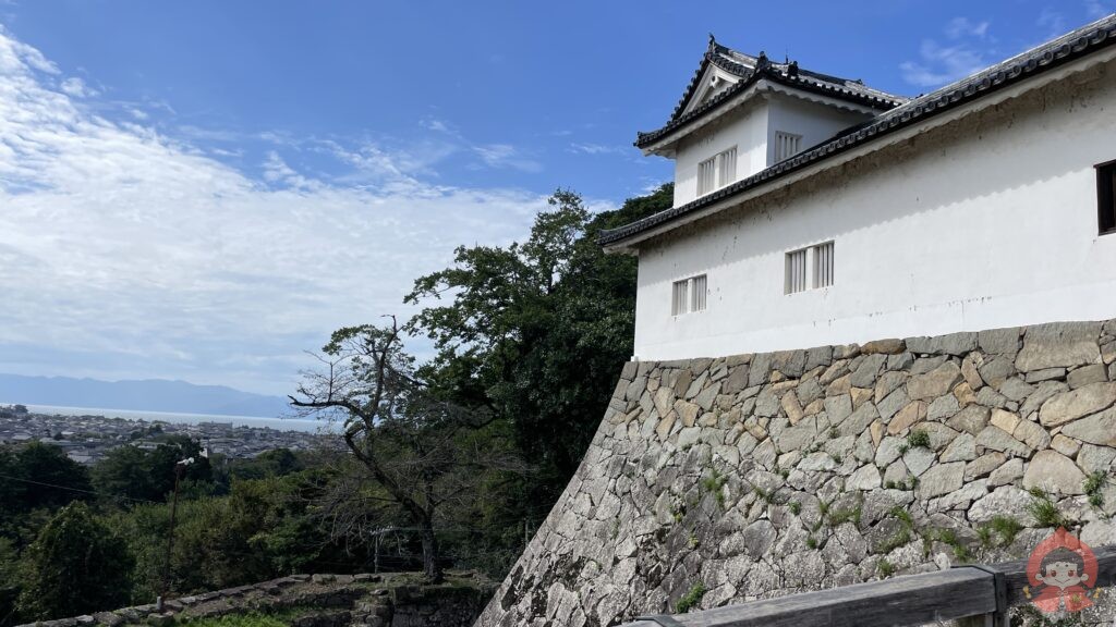 彦根城の見どころと日本100名城スタンプ・御城印情報まとめ|観光アクセスも紹介